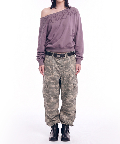 GRAVER（グレーバー）の「[WOMAN]THE SIM CROSS ワンショルダー スウェット_3color（スウェット・レディース・グレー/パープル/ブラック・FREE）」の8枚目の写真