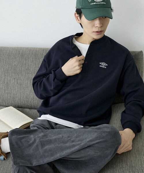 UMBRO(アンブロ)の「UMBRO × PUBLUX/アンブロ <セットアップ対応>ダンボール ヘンリーネック スウェット プルオーバー 限定展開(スウェット・メンズ・ネイビー/ブラック/グレー・LARGE/MEDIUM)」の7枚目の写真