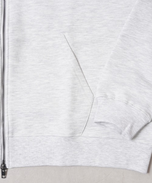 1111clothing(ワンフォークロージング)の「フレブル バックフロッキープリント ダブルジップ ワイドスウェットパーカー / ユニセックス(パーカー・メンズ・アッシュ/ブラック/ダークグリーン・M/L)」の22枚目の写真