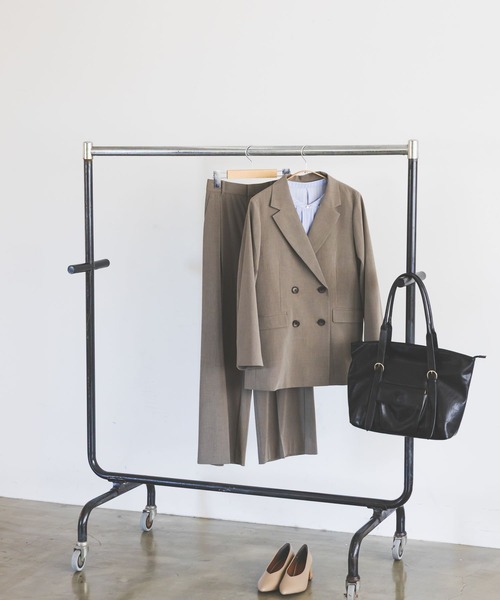 GLOBAL WORK(グローバルワーク)の「ウツクシルエットワイドパンツ/816348(その他パンツ・レディース・ネイビー/ブラック/ブラウン・LARGE/SMALL/MEDIUM)」の19枚目の写真