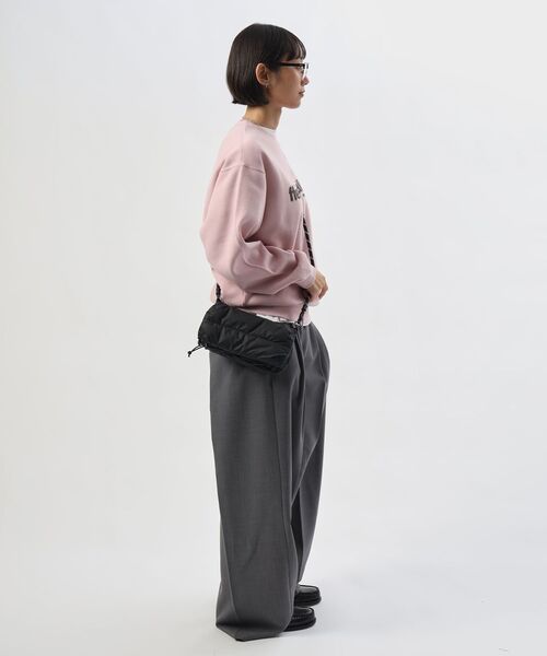FFEIN(フェイン)の「【FFEIN(フェイン)】ヘビーウエイトぼかしプリントロゴスウェット / スウェット クルーネック ロゴ刺繍 裏起毛 ユニセックス(スウェット・メンズ・ブラック/グレー/ライトピンク/ダークネイビー・LARGE/MEDIUM/SMALL)」の9枚目の写真