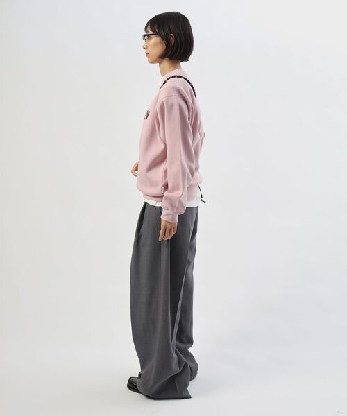 FFEIN(フェイン)の「【FFEIN(フェイン)】ヘビーウエイトぼかしプリントロゴスウェット / スウェット クルーネック ロゴ刺繍 裏起毛 ユニセックス(スウェット・メンズ・ブラック/グレー/ライトピンク/ダークネイビー・LARGE/MEDIUM/SMALL)」の11枚目の写真