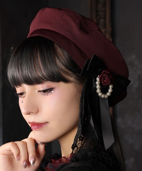 axes femme(アクシーズファム)の「リボンレースブローチ付ベレー(ハット・レディース・ワイン/ブラック・FREE)」の1枚目の写真