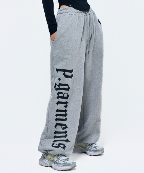 PHYSICAL GARMENTS（フィジカルガーメンツ）の「P2657 ゴシック レタリング ワイドパンツ [2COLOR]（スウェットパンツ・メンズ・ブラック/グレー・SMALL/MEDIUM/LARGE/X-LARGE）」の12枚目の写真