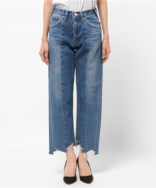MOUSSY（マウジー）の「RANDOM CUT WIDE STRAIGHT2（デニムパンツ・レディース・ブルー・27inch/25inch/23inch/24inch/26inch）」の2枚目の写真