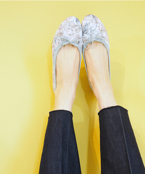 あしながおじさん（アシナガオジサン）の「〈あしながおじさん〉　バレエシューズ（バレエシューズ・レディース・ブラック/ガンメタ/レッド/ブルー/プラチナム/アイボリー/クリアブラック/ワインレッド・24.0cm/22.5cm/23.0cm/24.5cm/23.5cm/25.0cm/22.0cm）」の4枚目の写真