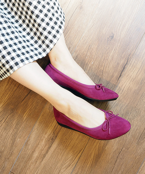 あしながおじさん（アシナガオジサン）の「〈あしながおじさん〉　バレエシューズ（バレエシューズ・レディース・ブラック/ガンメタ/レッド/ブルー/プラチナム/アイボリー/クリアブラック/ワインレッド・24.0cm/22.5cm/23.0cm/24.5cm/23.5cm/25.0cm/22.0cm）」の6枚目の写真