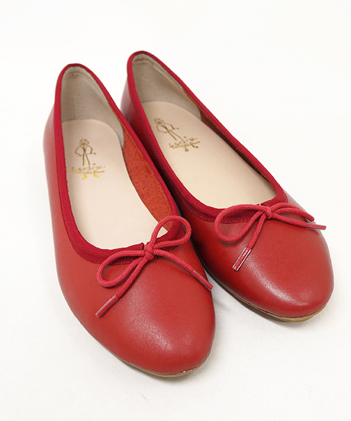 あしながおじさん（アシナガオジサン）の「〈あしながおじさん〉　バレエシューズ（バレエシューズ・レディース・ブラック/ガンメタ/レッド/ブルー/プラチナム/アイボリー/クリアブラック/ワインレッド・24.0cm/22.5cm/23.0cm/24.5cm/23.5cm/25.0cm/22.0cm）」の17枚目の写真