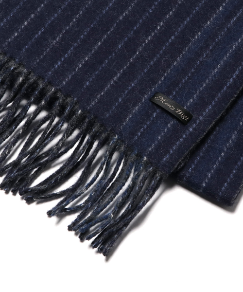MEN'S BIGI（メンズビギ）の「リバーシブル　ストライプマフラー/ベビーウール100％（ストール/ショール・メンズ・ネイビー/ボルドー・FREE）」の3枚目の写真
