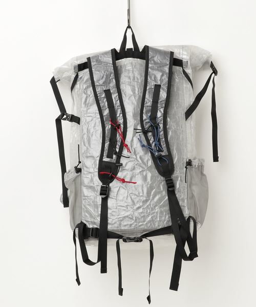 and wander（アンドワンダー）の「and wander / アンドワンダー: cuben fiber バックパック#	（バックパック/リュック・メンズ・ブラック/ホワイト・FREE）」の4枚目の写真