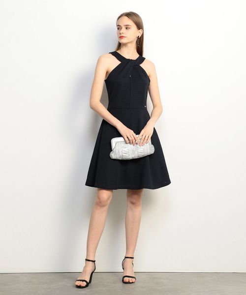 ARMANI EXCHANGE(アルマーニエクスチェンジ)の「【AXアルマーニ エクスチェンジ】クロスネック フレアワンピース(ワンピース・レディース・ホワイト/ネイビー・MEDIUM/SMALL/X-SMALL/LARGE)」の2枚目の写真