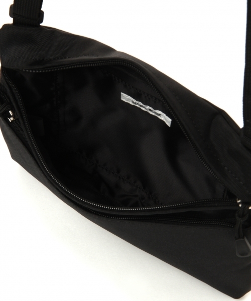 GLOBAL WORK（グローバルワーク）の「サコッシュ/787635（ボディバッグ/ウエストポーチ・レディース・ブラック/ネイビー・FREE）」の6枚目の写真