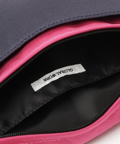 GLOBAL WORK（グローバルワーク）の「サコッシュ/787635（ボディバッグ/ウエストポーチ・レディース・ブラック/ネイビー・FREE）」の13枚目の写真