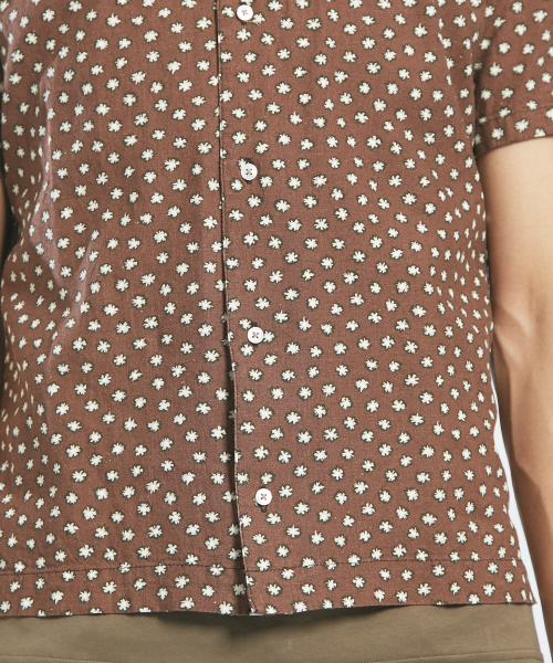 ABAHOUSE（アバハウス）の「【Recency of Mine】フラワードットプリントシャツ（シャツ/ブラウス・メンズ・ホワイト/ブラウン・44/46/48）」の6枚目の写真
