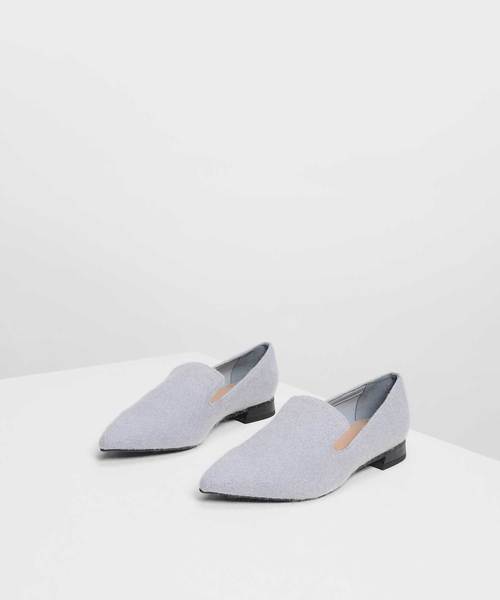 CHARLES & KEITH(チャールズ & キース)の「クラシックポインテッドローファー / Classic Pointed Loafers(スリッポン・レディース・ブラック/ダークブルー/バーガンディー/ライトブルー・23cm/23.5cm/24.5cm/25cm/25.5cm)」の9枚目の写真