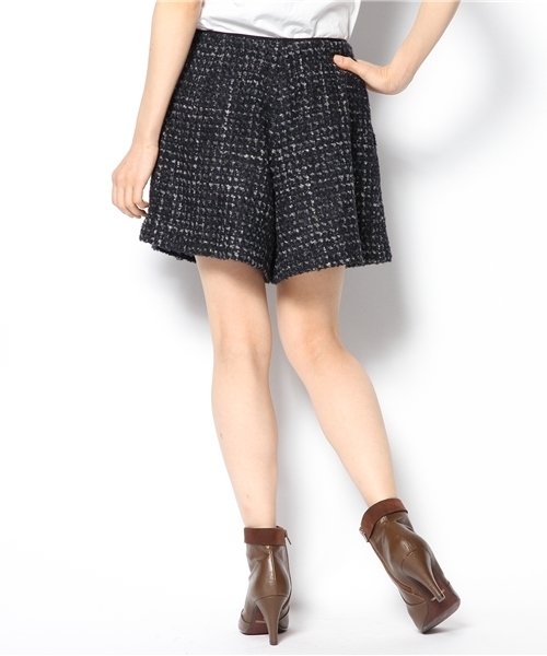 La TOTALITE（ラトータリテ）の「＊ラメツィードショートパンツ。（その他パンツ・レディース・ボルドー/ネイビー・38/40/36）」の4枚目の写真