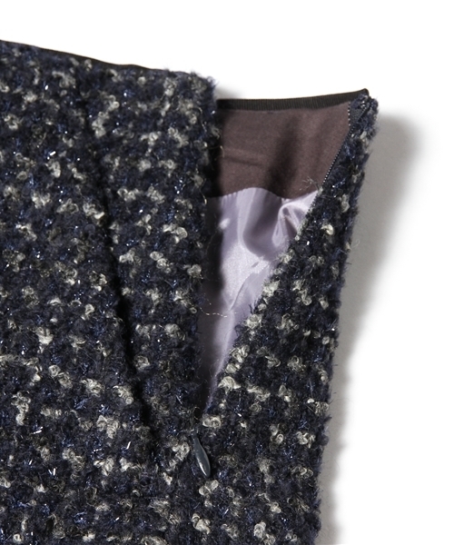 La TOTALITE（ラトータリテ）の「＊ラメツィードショートパンツ。（その他パンツ・レディース・ボルドー/ネイビー・38/40/36）」の9枚目の写真