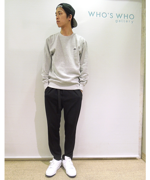 WHO'S WHO gallery（フーズフーギャラリー）の「【BOYMAN】ワンポイントレーナー（スウェット・メンズ・ネイビー/ブラック/グレー・LARGE/MEDIUM/SMALL）」の6枚目の写真