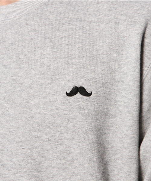 WHO'S WHO gallery（フーズフーギャラリー）の「【BOYMAN】ワンポイントレーナー（スウェット・メンズ・ネイビー/ブラック/グレー・LARGE/MEDIUM/SMALL）」の10枚目の写真