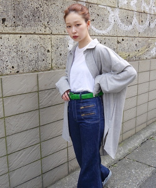 SUPERTHANKS（スーパーサンクス）の「バックオープンビッグシルエットロングシャツコート（ユニセックス）（シャツ/ブラウス・メンズ・ライトブラック/ホワイト系その他/ブルー系その他/グレー・MEDIUM/LARGE/SMALL）」の4枚目の写真