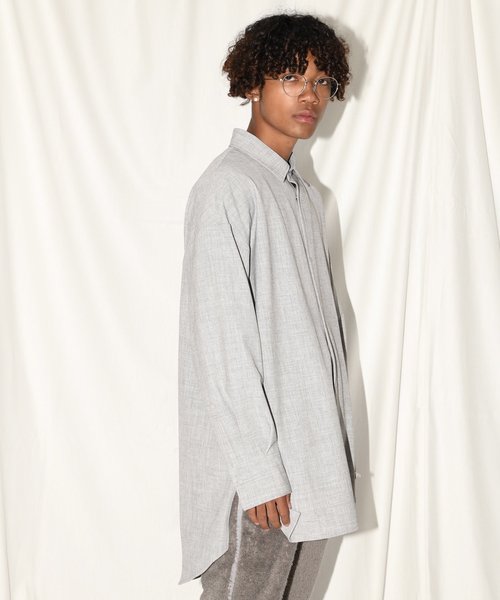 SUPERTHANKS（スーパーサンクス）の「バックオープンビッグシルエットロングシャツコート（ユニセックス）（シャツ/ブラウス・メンズ・ライトブラック/ホワイト系その他/ブルー系その他/グレー・MEDIUM/LARGE/SMALL）」の16枚目の写真