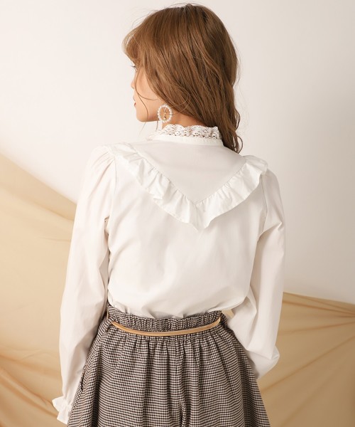 one after another NICE CLAUP（ワンアフターアナザーナイスクラップ）の「プチハイ フリルブラウス（シャツ/ブラウス・レディース・オフホワイト/モカ/ベージュ/ブラウン・FREE）」の10枚目の写真