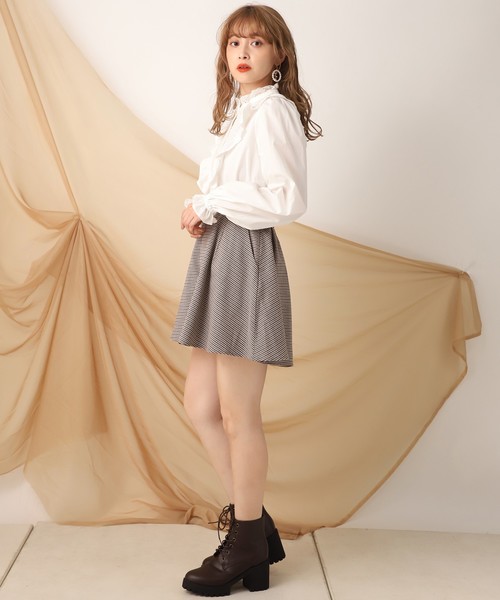 one after another NICE CLAUP（ワンアフターアナザーナイスクラップ）の「プチハイ フリルブラウス（シャツ/ブラウス・レディース・オフホワイト/モカ/ベージュ/ブラウン・FREE）」の12枚目の写真