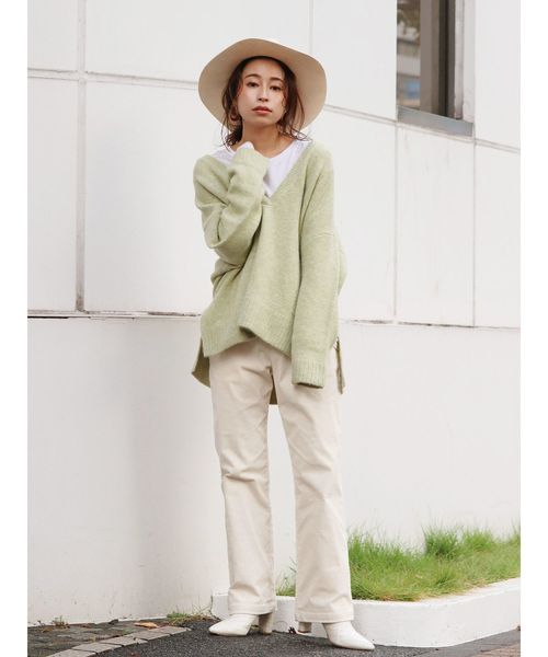 Ungrid（アングリッド）の「Vネックルーズワイドニット（ニット/セーター・レディース・イエロー/アイボリー/ミント・FREE）」の12枚目の写真