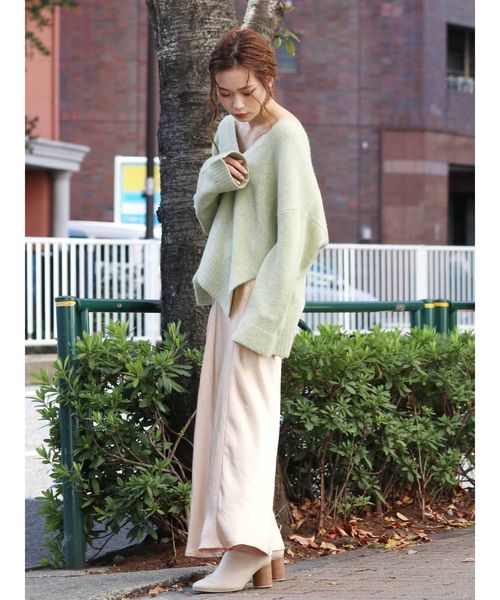 Ungrid（アングリッド）の「Vネックルーズワイドニット（ニット/セーター・レディース・イエロー/アイボリー/ミント・FREE）」の8枚目の写真