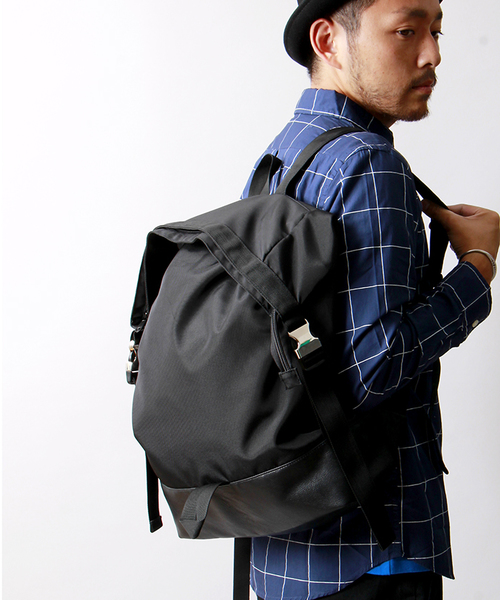 WEGO（ウィゴー）の「WEGO/ブラックリュック（バックパック/リュック・メンズ・ブラック/その他1・FREE）」の2枚目の写真