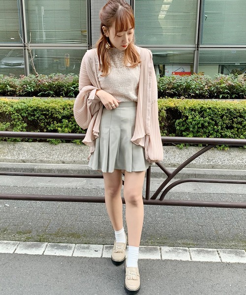 apres jour(アプレジュール)の「レースプリーツハイネックタンク【ZOZOTOWN限定アイテム】(タンクトップ・レディース・ブラック/オフホワイト/ライトベージュ・フリー)」の7枚目の写真