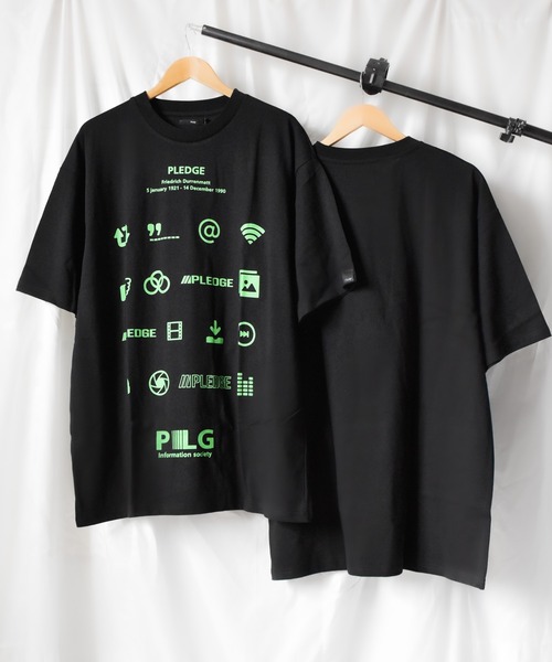 Pledge（プレッジ）の「/pledge/ビッグシルエット　グラフィックデザインTシャツ（Tシャツ/カットソー・レディース・ホワイト系その他/ブラック系その他/ホワイト系その他2/ホワイト系その他3/ホワイト系その他4/ホワイト系その他5/ホワイト系その他6/ブラック系その他2/ブラック系その他3/ブラック系その他4/ブラック系その他5/ブラック系その他6・LARGE/MEDIUM）」の12枚目の写真