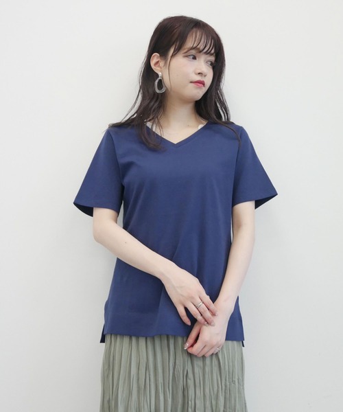 earth music&ecology（アースミュージックアンドエコロジー）の「Vネックプルオーバー ＊（Tシャツ/カットソー・レディース・オフホワイト/その他7/グレイッシュベージュ/ブラック/ダークグリーン/ネイビー・FREE）」の8枚目の写真