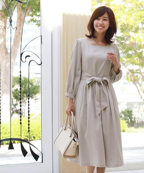 シルエットが美しい パフ袖マルチタックワンピース ワンピース 洗える 洗える ワンピース Tiaclasse ティアクラッセ のファッション ワンピース ドレス セール 新作ウエア の