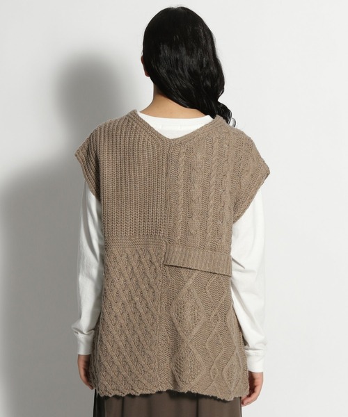 niko and...(ニコアンド)の「【小松菜奈さん着用アイテム】ラム混パッチワークベスト(ベスト・レディース・ブラウン/ブルー/アイボリー/チャコール・FREE)」の11枚目の写真