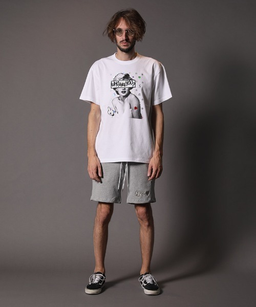 STUD MUFFIN（スタッドマフィン）の「mt6863-5.6OZコットン天竺 WHOAREYOUシークイン S-S  Tシャツ（Tシャツ/カットソー・メンズ・ホワイト/ブラック・4/2/3）」の13枚目の写真