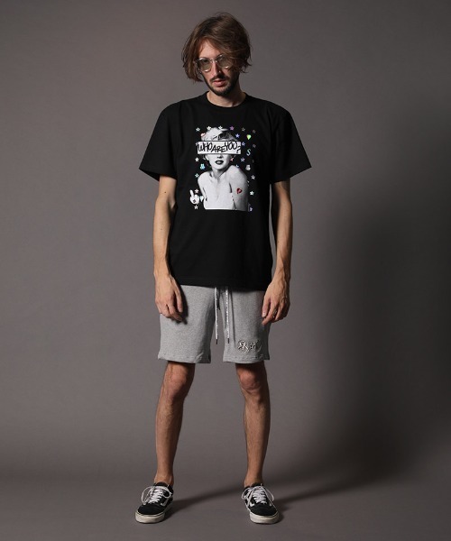 STUD MUFFIN（スタッドマフィン）の「mt6863-5.6OZコットン天竺 WHOAREYOUシークイン S-S  Tシャツ（Tシャツ/カットソー・メンズ・ホワイト/ブラック・4/2/3）」の4枚目の写真