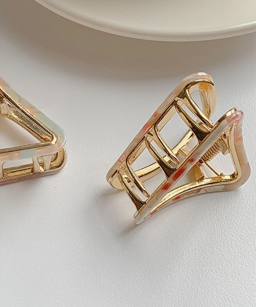 florist（フローリスト）の「アセチのべっ甲さんかくヘアクリップ（バレッタ/ヘアクリップ・レディース・ピンク/ベージュ/マルチ/ブラック/ブルー・FREE）」の11枚目の写真