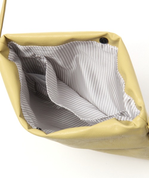 studio CLIP（スタディオクリップ）の「洗える合皮サコッシュショルダー（ショルダーバッグ・レディース・ホワイト/その他1/イエロー・FREE）」の8枚目の写真
