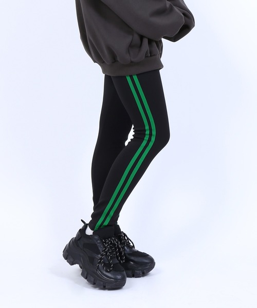 PUNYUS(プニュズ)の「ラインレギンスパンツ(レギンス/スパッツ・レディース・ホワイト/レッド/イエロー/ブルー/グリーン/オレンジ/パープル・1/2/4/3)」の2枚目の写真