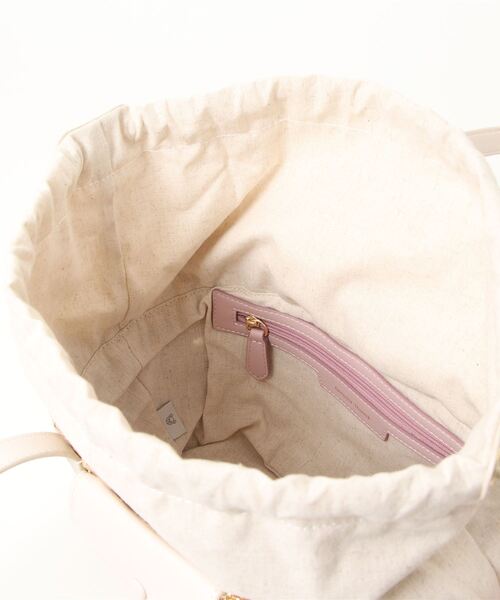 Samantha Thavasa(サマンサタバサ)の「レターポケット バケットトートバッグ 小サイズ(トートバッグ・レディース・ホワイト/ブラウン/ピンク・FREE)」の4枚目の写真