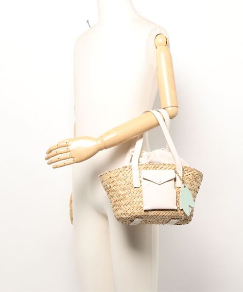 Samantha Thavasa(サマンサタバサ)の「レターポケット バケットトートバッグ 小サイズ(トートバッグ・レディース・ホワイト/ブラウン/ピンク・FREE)」の7枚目の写真