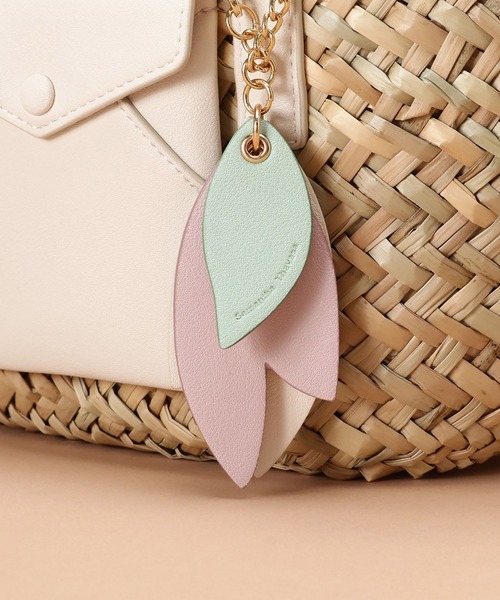 Samantha Thavasa(サマンサタバサ)の「レターポケット バケットトートバッグ 小サイズ(トートバッグ・レディース・ホワイト/ブラウン/ピンク・FREE)」の14枚目の写真