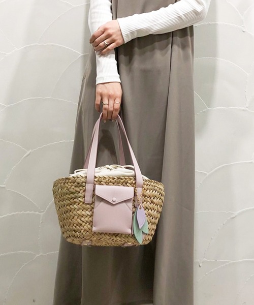 Samantha Thavasa(サマンサタバサ)の「レターポケット バケットトートバッグ 小サイズ(トートバッグ・レディース・ホワイト/ブラウン/ピンク・FREE)」の21枚目の写真