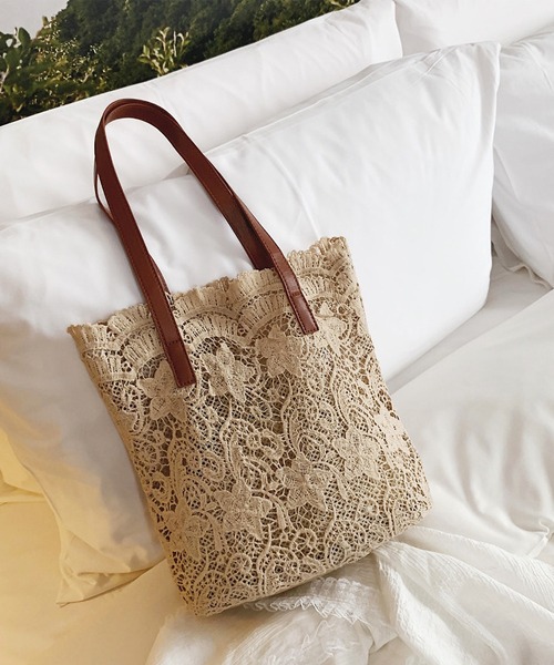 TABI PAL（タビパル）の「ポーチ付きレース刺繍トートバッグ（トートバッグ・レディース・ベージュ/ホワイト・FREE）」の12枚目の写真