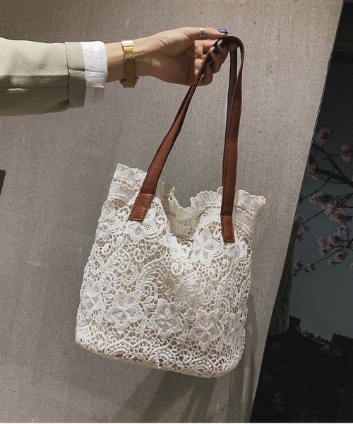 TABI PAL（タビパル）の「ポーチ付きレース刺繍トートバッグ（トートバッグ・レディース・ベージュ/ホワイト・FREE）」の7枚目の写真