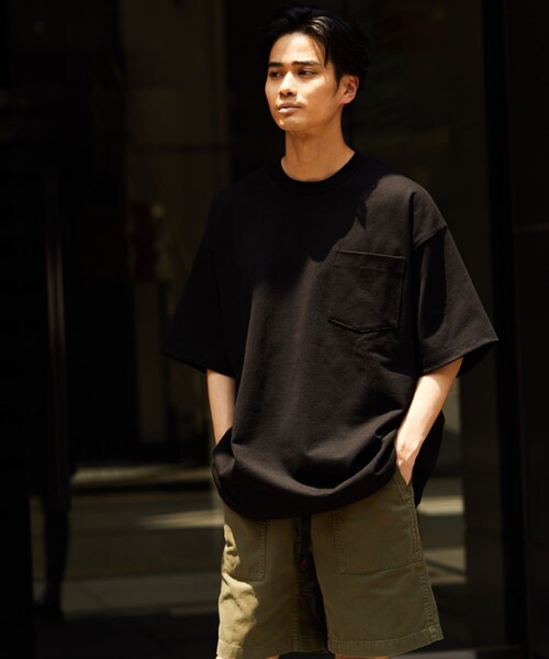 FREAK'S STORE（フリークスストア）の「HEAVY WEIGHT CREW POCKET TEE/ヘビーウェイト クルーネック ポケット Tシャツ/ヘビーオンス/ビックシルエット（Tシャツ/カットソー・メンズ・ホワイト/ブラック/ベージュ/モスグリーン/チャコール・SMALL/MEDIUM/LARGE）」の6枚目の写真