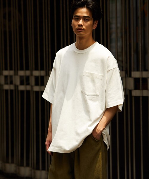 FREAK'S STORE（フリークスストア）の「HEAVY WEIGHT CREW POCKET TEE/ヘビーウェイト クルーネック ポケット Tシャツ/ヘビーオンス/ビックシルエット（Tシャツ/カットソー・メンズ・ホワイト/ブラック/ベージュ/モスグリーン/チャコール・SMALL/MEDIUM/LARGE）」の10枚目の写真