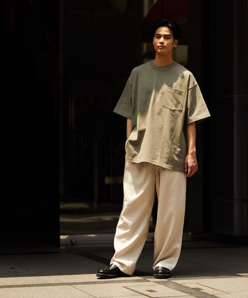 FREAK'S STORE（フリークスストア）の「HEAVY WEIGHT CREW POCKET TEE/ヘビーウェイト クルーネック ポケット Tシャツ/ヘビーオンス/ビックシルエット（Tシャツ/カットソー・メンズ・ホワイト/ブラック/ベージュ/モスグリーン/チャコール・SMALL/MEDIUM/LARGE）」の15枚目の写真