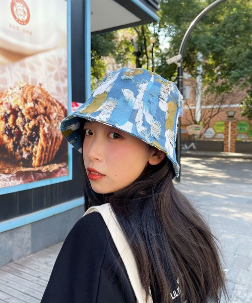me+em select（ミームセレクト）の「ペイントデニムバケットハット【サイズ調節可能】（ハット・レディース・ライトブルー/ネイビー/ダークブルー・FREE）」の17枚目の写真